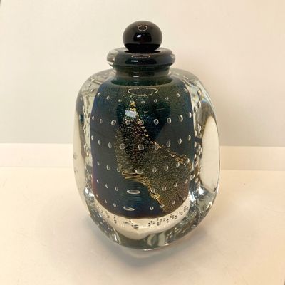 LOT 107: Signed by Artisit Robert Eickholt Art Glass Perfume Bottle