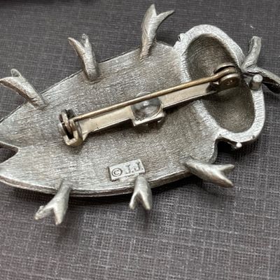 LOT 11: Silver Tone Vintage Brooch / Pin Collection - Dodds 11 West 30th St. Circa 1950's, JJ, Pewter and More