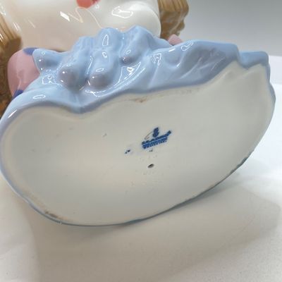 LOT 39: Retired Lladro "Pensive Clown" Figurine No. 5130