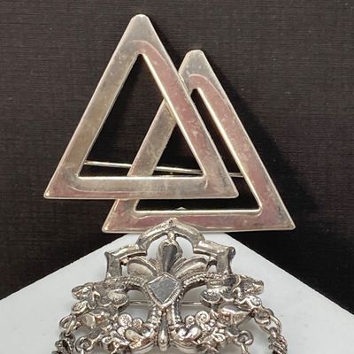 LOT 15: Vintage Silver Tone Brooch / Pin Collection and More