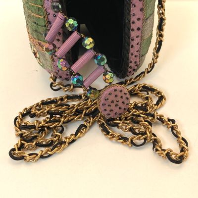 LOT 113: Motif by Mary Frances Hard Purse with Dust Bag 2174