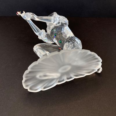 LOT 106: Swarovski Crystal SCS 2001 Annual Edition "Harlequin" Figurine on Stand