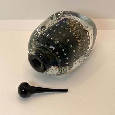 LOT 107: Signed by Artisit Robert Eickholt Art Glass Perfume Bottle