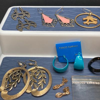 LOT 14: Large Collection of Assorted Vintage Pierced Earrings