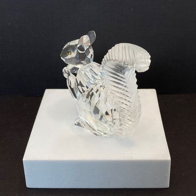 LOT 111: Swarovski Crystal Collection - SCS 10th Anniversary "The Squirrel" in Original Box with 2002 Bouquet of Roses