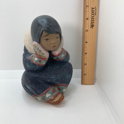 LOT 101: Lladro "Pensive Esquimo Girl" No. 2158 with Original Box