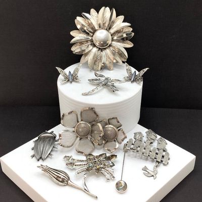 LOT 11: Silver Tone Vintage Brooch / Pin Collection - Dodds 11 West 30th St. Circa 1950's, JJ, Pewter and More