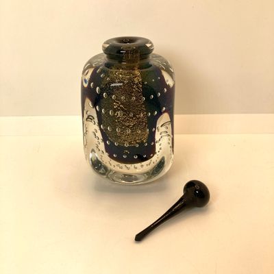 LOT 107: Signed by Artisit Robert Eickholt Art Glass Perfume Bottle