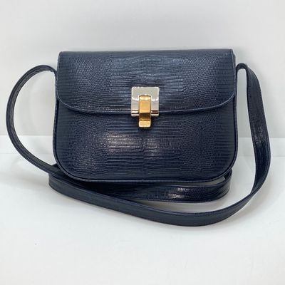 LOT 119: Blue Made in Pait Au Canada Zenith Handbag with Shoulder Strap with Dust Bag