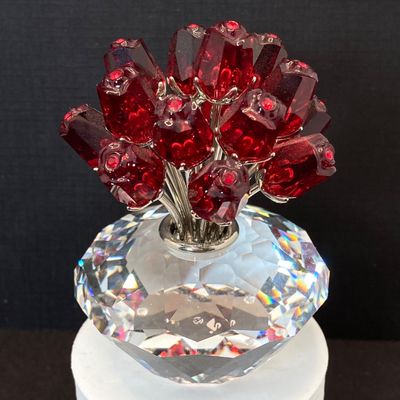 LOT 111: Swarovski Crystal Collection - SCS 10th Anniversary "The Squirrel" in Original Box with 2002 Bouquet of Roses