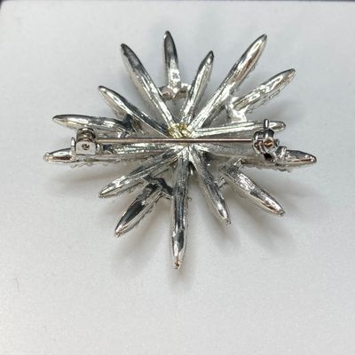 LOT 16: Large Collection of Vintage / MCM Silver Tone Brooches / Pins - Dodds, JJ and More