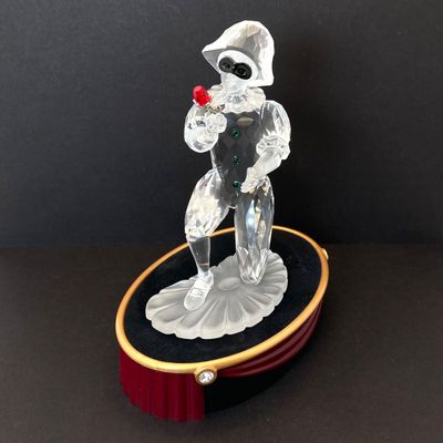 LOT 106: Swarovski Crystal SCS 2001 Annual Edition "Harlequin" Figurine on Stand