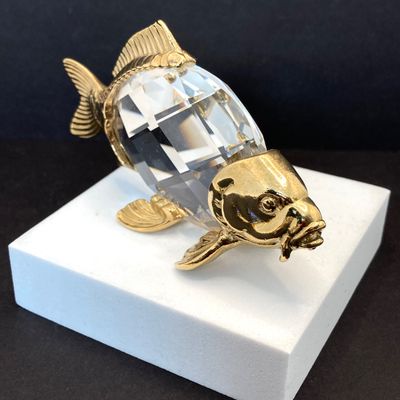 LOT 109: Lenox Desk / Table Clock, Crystal / Gold Tone Fish and Trimlite Strass Clown with Cannon Figurines