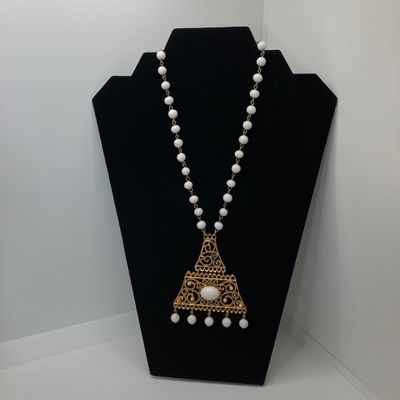 LOT 27: Collection of Statement and Faux Pearl Necklaces