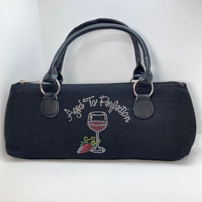 LOT 181: Primeware "Aged To Perfection" Wine Clutch with Thermal Insulation