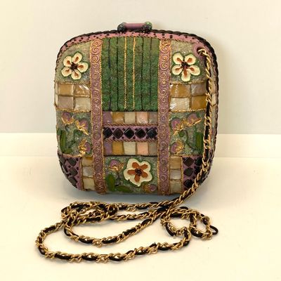 LOT 113: Motif by Mary Frances Hard Purse with Dust Bag 2174
