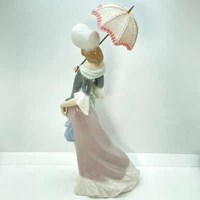 LOT 36: Retired Walking Figurine No. 5003