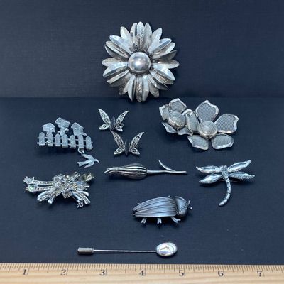LOT 11: Silver Tone Vintage Brooch / Pin Collection - Dodds 11 West 30th St. Circa 1950's, JJ, Pewter and More