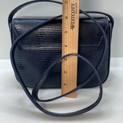 LOT 119: Blue Made in Pait Au Canada Zenith Handbag with Shoulder Strap with Dust Bag
