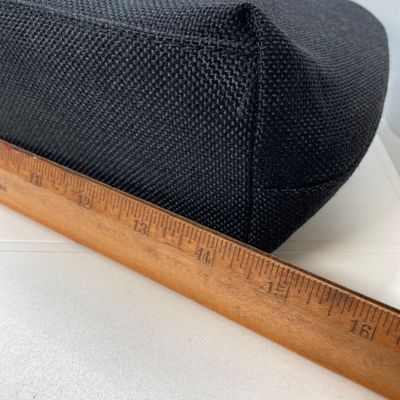 LOT 181: Primeware "Aged To Perfection" Wine Clutch with Thermal Insulation