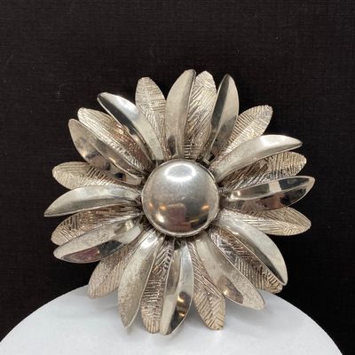 LOT 11: Silver Tone Vintage Brooch / Pin Collection - Dodds 11 West 30th St. Circa 1950's, JJ, Pewter and More