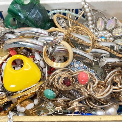 LOT 25: Vintage El Producto Box filled with Craft Jewelry and More