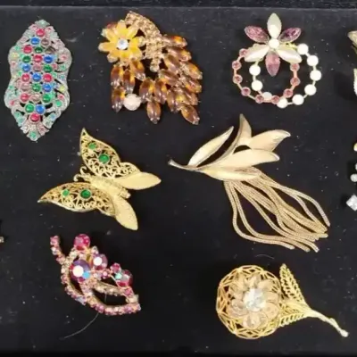 Botanical Bunch of Brooches
