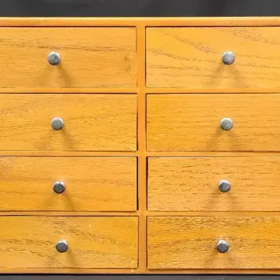 Light Brown Wood Grain Stlye Jewelry Box