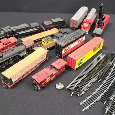 Tyco "Chattanooga" steam locomotive and coal tender set, With Other Train Car Models