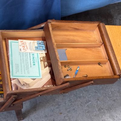 Vintage Sewing Box Handle is cracked