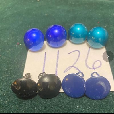 Vintage Clip On Earrings