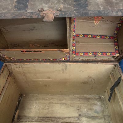 Antique Steamer Hump Trunk