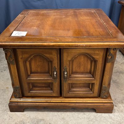 Vintage Sidetable