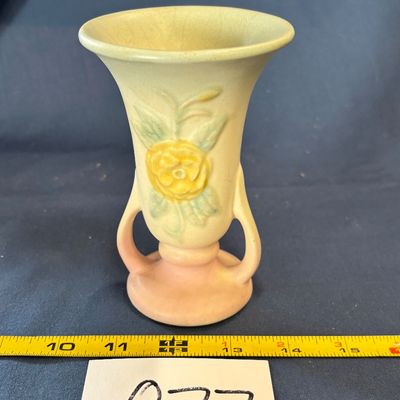 Vintage HULL Art Pottery Vase Yellow/Rose Flowers made in U.S.A.