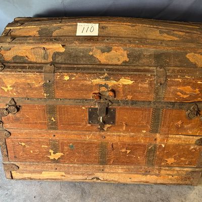 Steamer Trunk Dome Top