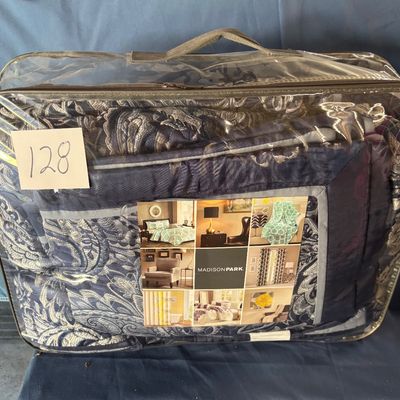 Queen Size Comforter