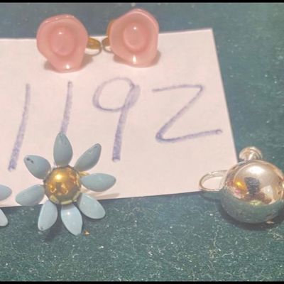 Vintage Clip On Earrings