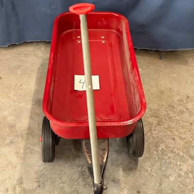 Small Radio Flyer Wagon