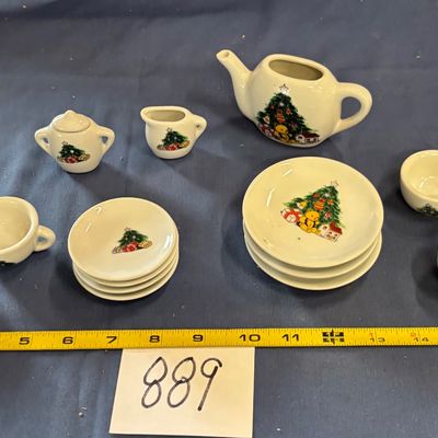 Christmas Tea Set Child's Miniature teddy bear porcelain set