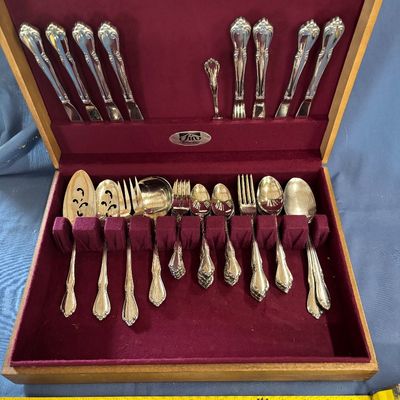 Silverware Lot