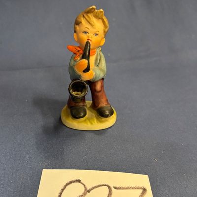 Vtg NAPCOWARE JAPAN Child playing Horn
