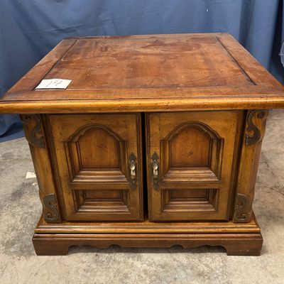 Vintage Sidetable