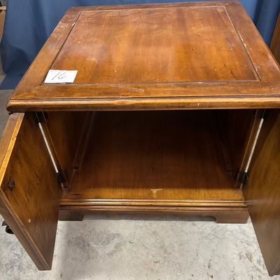 Vintage Sidetable