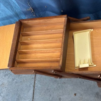 Vintage Sewing Box Handle is cracked
