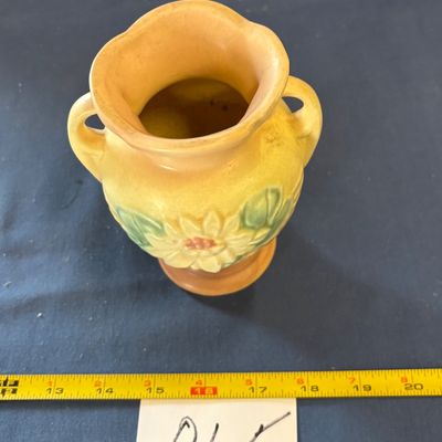 Vintage Earthen Tone Water Lily HULL Vase