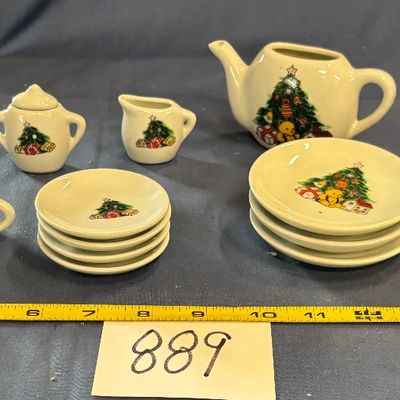 Christmas Tea Set Child's Miniature teddy bear porcelain set