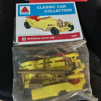 Citgo Antique & Classic Car Model Collection with Wood 1932 Ford Sedan Kit