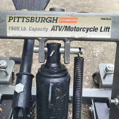Pittsburgh Automotive 1,500 lb. ATV & Motorcycle Hydraulic Lift