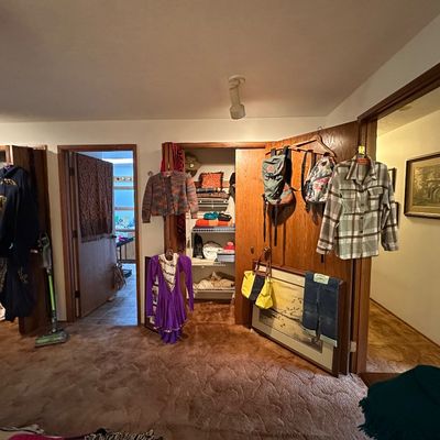 Sale Photo Thumbnail #518