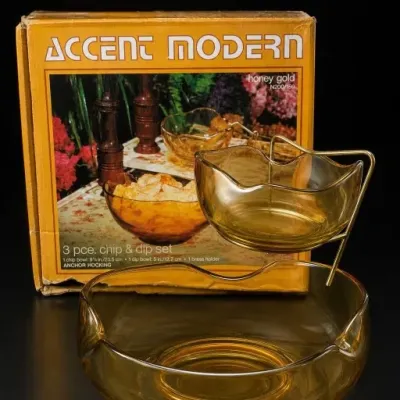Sale Photo Thumbnail #247: Honey Gold Glass Chip and Dip Set